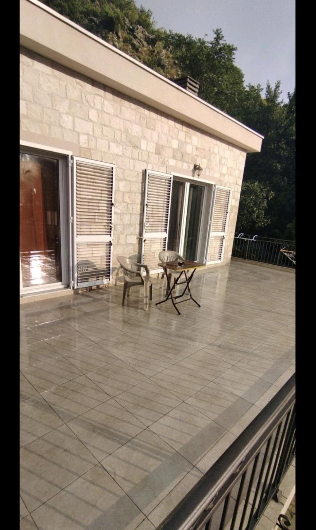 Guesthouse Nikoleta 2 Kotor Ngoại thất bức ảnh